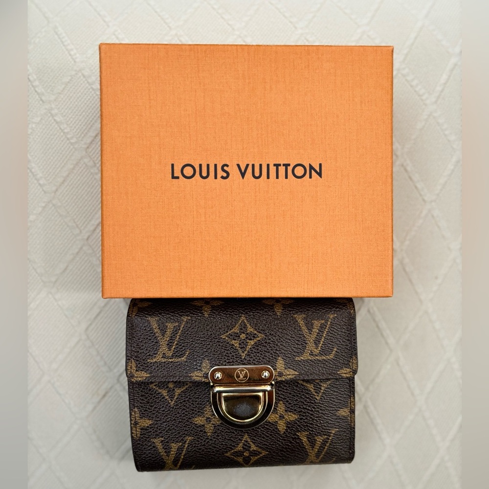 Louis Vuitton Portefeuille Koala Monogram
Compact Wallet With Box